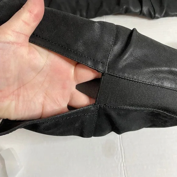 Black Knee-High Leather Boots - Picture 6 of 10